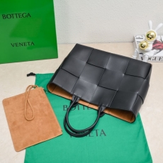 Bottega Veneta Shopping Bags